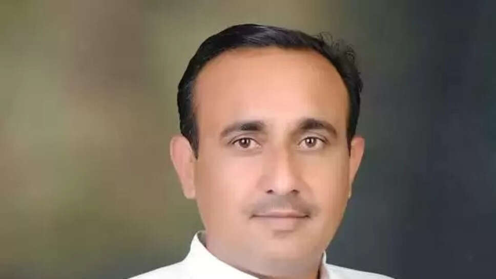 Biography Of Sudesh Chopra