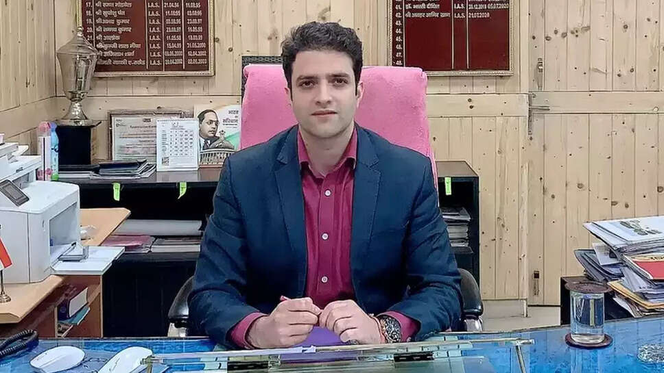 IAS Athar Aamir Khan Marksheet, 12th percentage, Rank, Age, Posting