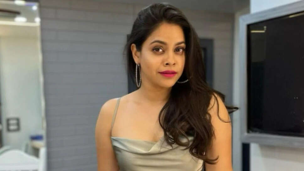 Sumona Chakravarti