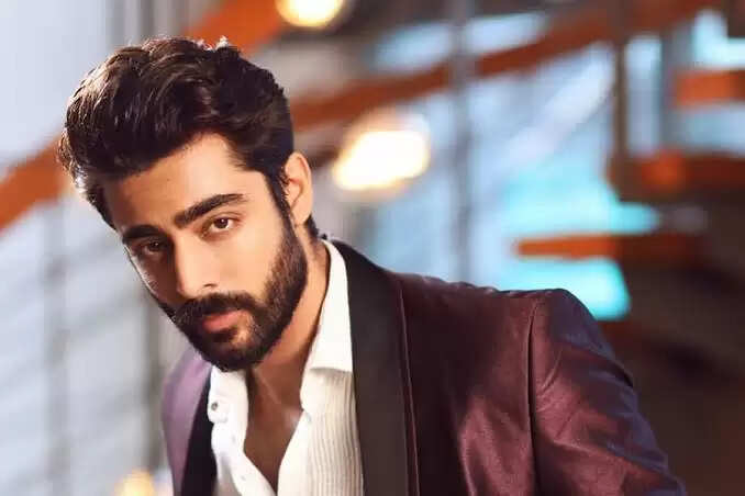 Krushal Ahuja is one of the most popular Indian television actors who has won millions of hearts with his great acting skills and dashing looks. Krushal was born on 1 September 1994, and thus he is 30 years old as of 2024. He stands 5 feet 9 inches (175 cm) and weighs about 70 kg. He is a Hindu boy and an ex-student of Asutosh College. Krushal was very much into acting from a very young age because of passion for acting. He gave long auditions all over India and time and again proved himself to be talented as well as dedicated enough for notable roles. Besides all these awards, he received recognition with his television serials on Ranu Pelo Lottery in 2018 and through Ki Kore Bolbo Tomay, 2019-2021, then Rishton Ka Manjha in 2021, and more recently on Love Se Zyaada Love, 2022. Some of the other performances with How Do I Say This? (2023) will make a great stride as a complete actor, for sure. Currently, he is wowing audiences with his performances in the popular show Jhanak (2023-Present), getting on the roll and turning out to be the new favourite on most of the lists. On a personal level, Krushal has been in the public eye for his love life. Sources mention that he had dated the actress Adrija Roy sometime in 2020, though they separated themselves before 2024. Krushal has been unmarried up till now and is concentrating on his acting career only. To date, there has been no sign of him getting married anytime soon. Fans are speculating online about him getting married. Krusherel won many awards for talent. Amongst them was the STAR Parivaar Award of Favorite Jodi. It is due to this screen presence and dedication towards work that Krushal is especially liked by his fans. Krushal is highly active on Instagram where he posts glimpses of his personal and professional life to more than 550K followers. His fans are looking forward to his other projects as it would be a long way in the television industry of India. Krushal Ahuja is one of the upcoming stars in Indian television, and his journey inspired all the aspiring actors in the country.