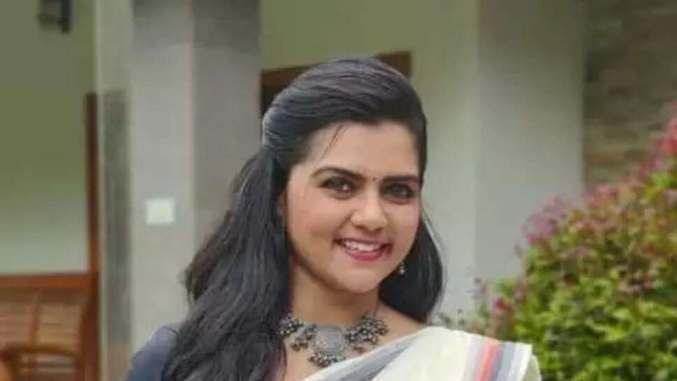 Meenu Lakshmi Net Worth, Biography, Height, Wiki, Family