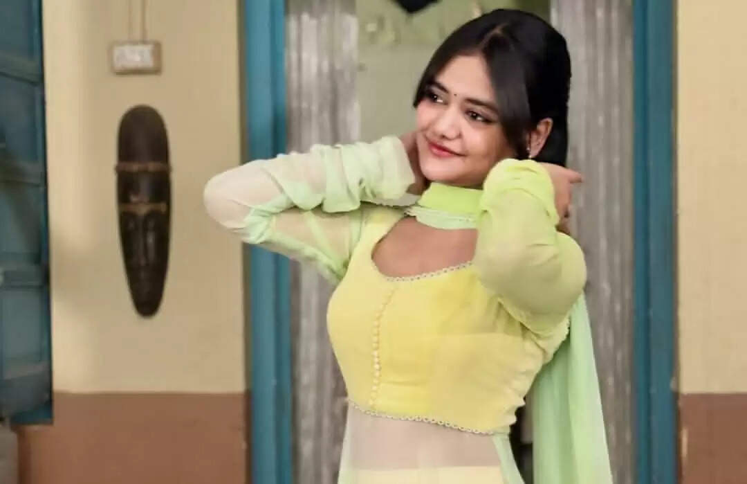 Zara Warsi Biography, Age, Height, Weight, Family, Caste, Religion, Career, Net Worth In 2025