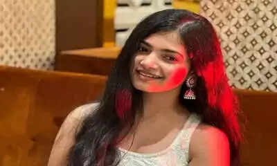 Hiya Dey Age, Biography, Family, Husband, Serials 