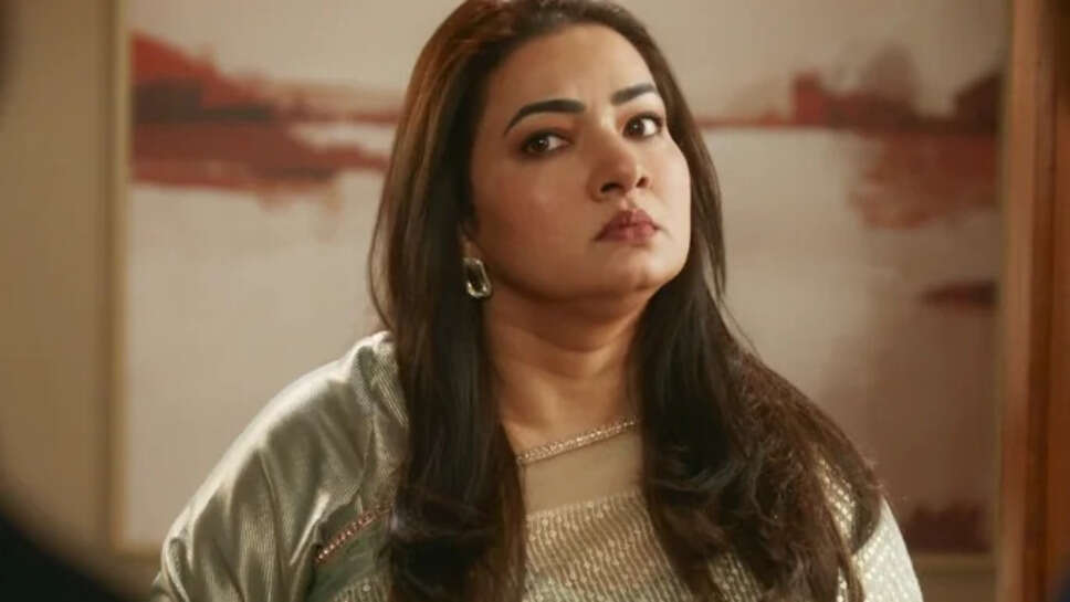 Actress Grusha Kapoor Biography, Height, Weight, Age, Career, Net Worth 