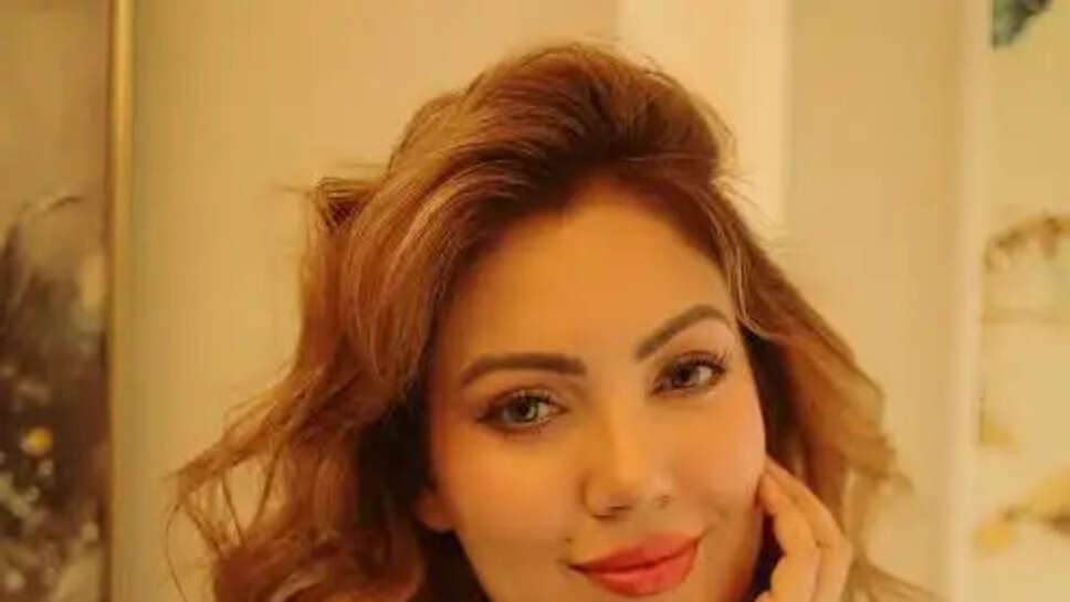 Munmun Dutta is a famous Indian TV actress as well as a social media personality, best known for playing Babita Iyer of the superhit TV sitcom Taarak Mehta Ka Ooltah Chashmah. She was born on the 28th of September 1987, in Durgapur, West Bengal. She has a Master's in English and started her career as a model before becoming an actress.  Her first connection with Doordarshan and Akashvani brought her to the entertainment department. She got her first television serial with Hum Sab Baraati on Zee TV and soon after that assisted with the movie Mumbai Xpress with Kamal Haasan. She was awarded the status of an icon in Indian households for her connection with TMKOC.  Apart from being an actress, Munmun is a content creator as well. She has her own quite famous YouTube channel where she posts beauty tips, lifestyle vlogs, and travelogues. She is quite famous on social networking platforms like Instagram, Twitter, and YouTube too with millions of followers.  On the award and nomination side, Munmun won and was nominated many times as a comedy actress. They include Indian Television Academy and Indian Telly Awards awards and nominations. She even won an award by YouTube with silver and gold play buttons.  Munmun has also been in the limelight due to a series of controversies. She was trolled in 2021 after she used casteist abuse in a video but later went public and apologized for the same. She has also spoken about childhood traumas during the MeToo movement. Rumors about her personal life with co-actor Raj Anadkat were also making the headlines though the two actors dismissed the rumors.  Although she had to deal with such issues, she is career and self-directed. Her net value in 2025 stands at around ₹40–50 crore considering her long career in television, endorsement, and online content.  Praised for being elegant, sophisticated, and physically fit, Munmun Dutta has made it into the Indian entertainment industry. With her capability, courage, and humility combined, she still shapes her followers all over the world.