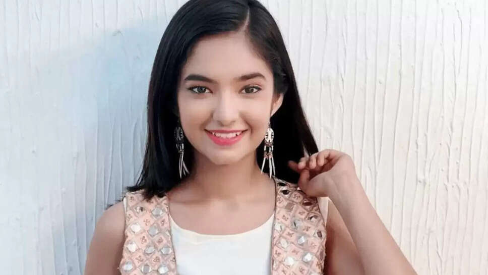 Anushka Sen Biography,  Height, Father, Family, Boyfriend, Youtube, Tv-Shows, Instagram, Age, Net Worth In 2025
