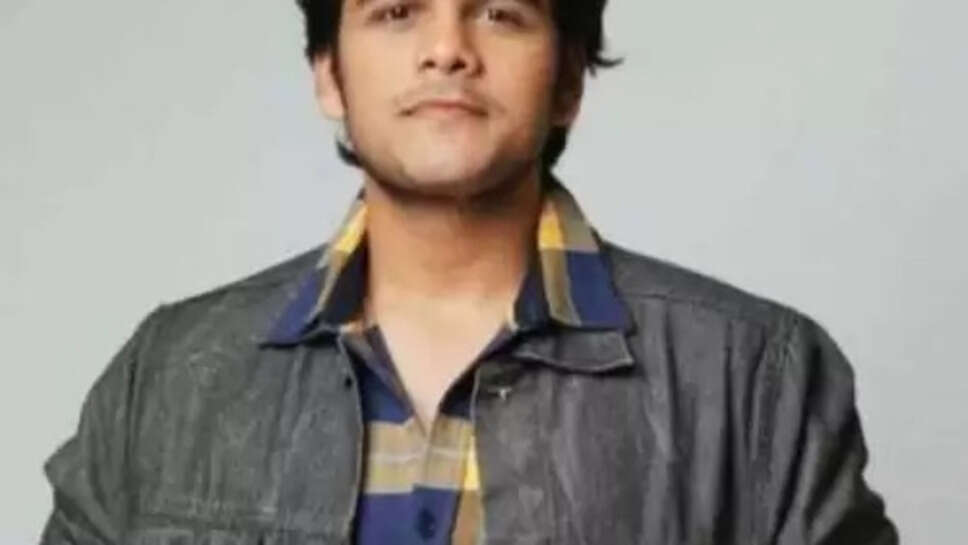 Bhavya Gandhi Body Statistics, Height, Weight, Age