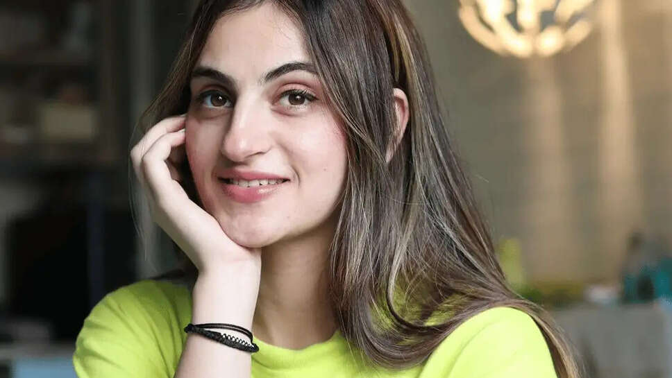 Divya Gupta Age, Height, Boyfriend, Career, Biography In 2025