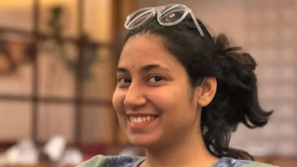 Know About Akanksha Grover In 2025