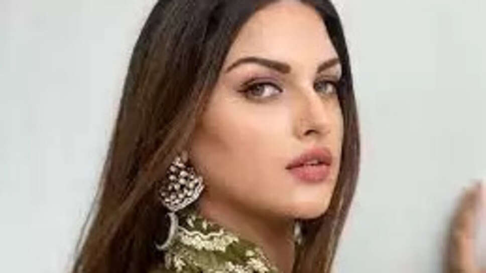Himanshi Khurana 
