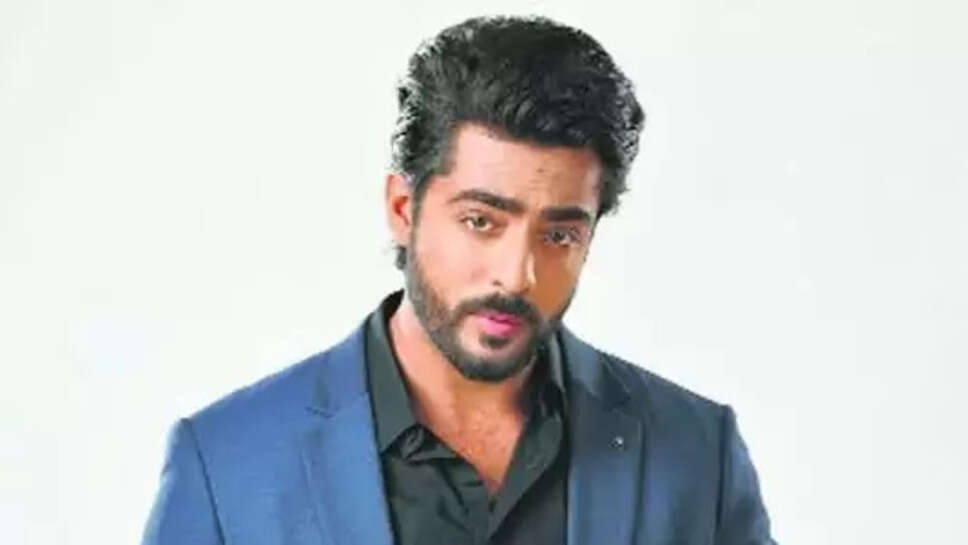 Krushal Ahuja is one of the most popular Indian television actors who has won millions of hearts with his great acting skills and dashing looks. Krushal was born on 1 September 1994, and thus he is 30 years old as of 2024. He stands 5 feet 9 inches (175 cm) and weighs about 70 kg. He is a Hindu boy and an ex-student of Asutosh College.  Krushal was very much into acting from a very young age because of passion for acting. He gave long auditions all over India and time and again proved himself to be talented as well as dedicated enough for notable roles. Besides all these awards, he received recognition with his television serials on Ranu Pelo Lottery in 2018 and through Ki Kore Bolbo Tomay, 2019-2021, then Rishton Ka Manjha in 2021, and more recently on Love Se Zyaada Love, 2022. Some of the other performances with How Do I Say This? (2023) will make a great stride as a complete actor, for sure.  Currently, he is wowing audiences with his performances in the popular show Jhanak (2023-Present), getting on the roll and turning out to be the new favourite on most of the lists.  On a personal level, Krushal has been in the public eye for his love life. Sources mention that he had dated the actress Adrija Roy sometime in 2020, though they separated themselves before 2024. Krushal has been unmarried up till now and is concentrating on his acting career only. To date, there has been no sign of him getting married anytime soon. Fans are speculating online about him getting married.  Krusherel won many awards for talent. Amongst them was the STAR Parivaar Award of Favorite Jodi. It is due to this screen presence and dedication towards work that Krushal is especially liked by his fans.  Krushal is highly active on Instagram where he posts glimpses of his personal and professional life to more than 550K followers. His fans are looking forward to his other projects as it would be a long way in the television industry of India. Krushal Ahuja is one of the upcoming stars in Indian television, and his journey inspired all the aspiring actors in the country.