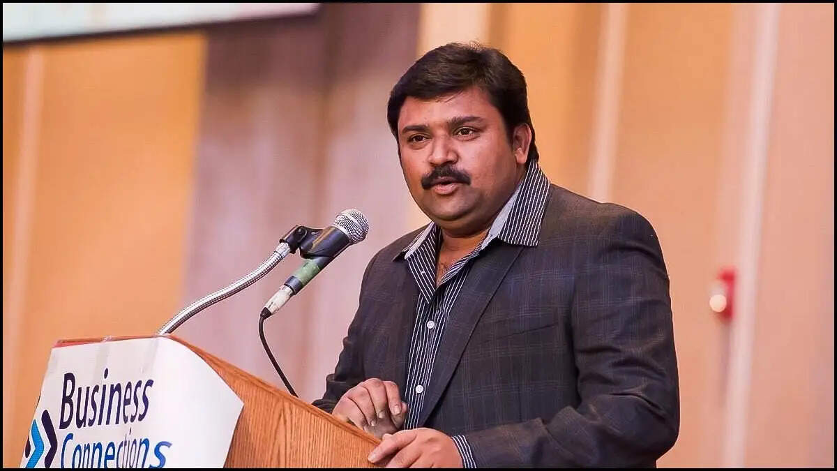 Top 10 Vijay Tv Anchors