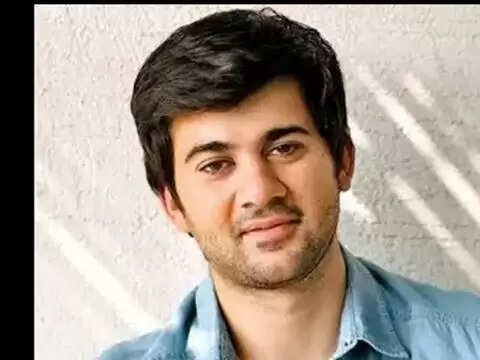 Karan Deol Wikipedia, Father, Age, Date Of Birth, Family, Education, Biography 