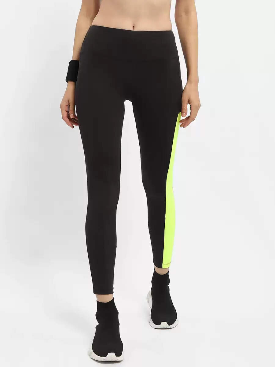 A How-to Guide on Wearing Women’s Jeggings Perfectly