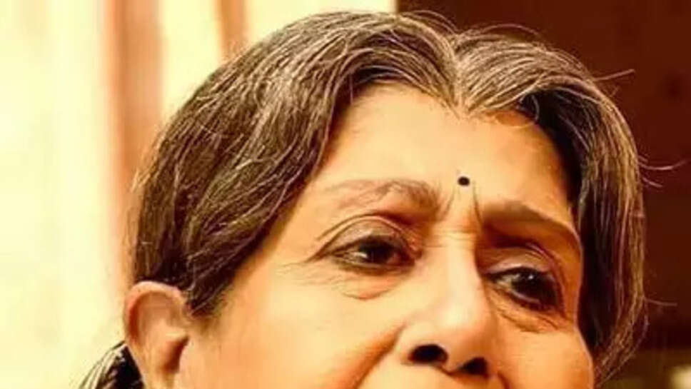 Sabitri Chatterjee Biography, Age, Height, Career, Net Worth, Husband