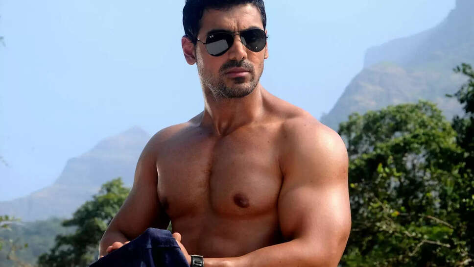 John Abraham Body Statistics, Height, Weight, Age