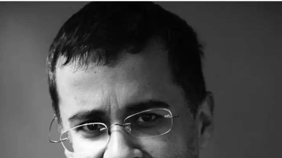 Know About The Journey Of Chetan Bhagat