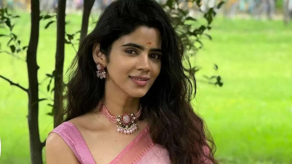 Soundarya Bigg Boss Tamil Biography, Age, Family, Instagram 