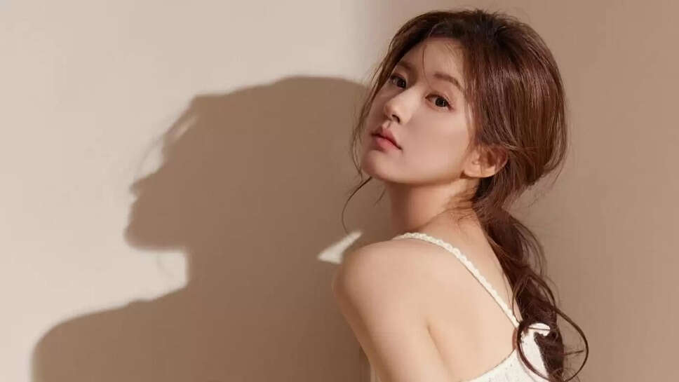 Zhao Lusi Biography, Husband Name, Age, Boyfriend, Career, Net Worth In 2025