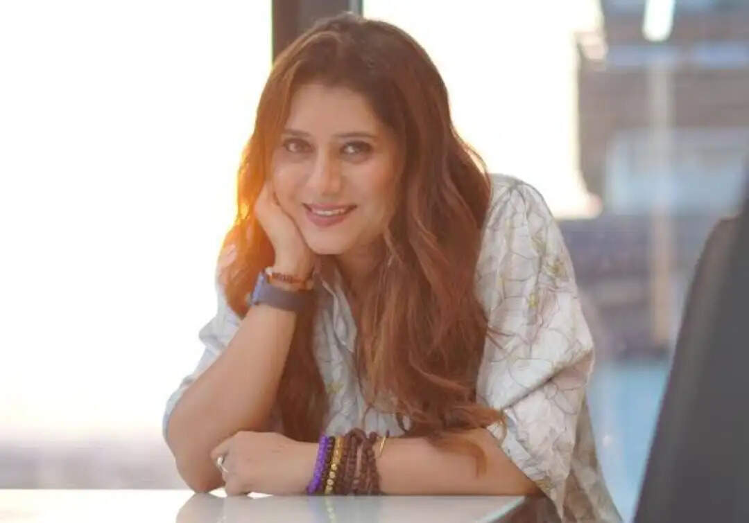 Top 10 Vijay Tv Anchors