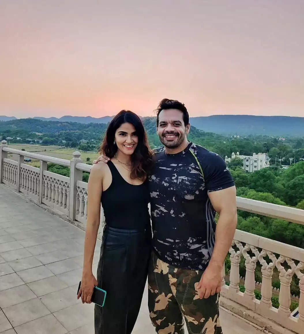 Gaurav Taneja Wikipedia, Age, Family, YouTube Income, Wife, Biography 