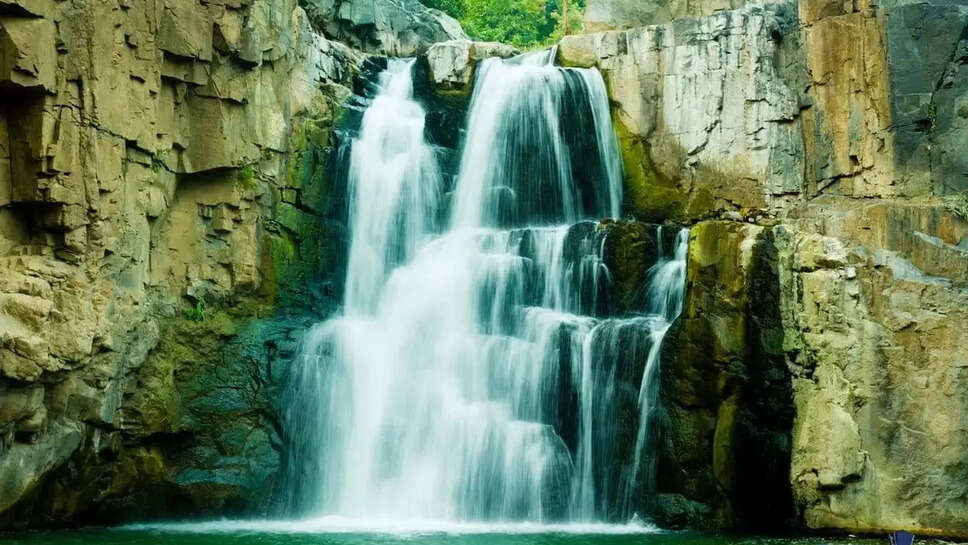 Top 10 Waterfalls Near Rajpipla In 2025