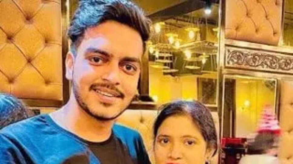 Rachit Rojha's Real Name, Wife, Income & Bio