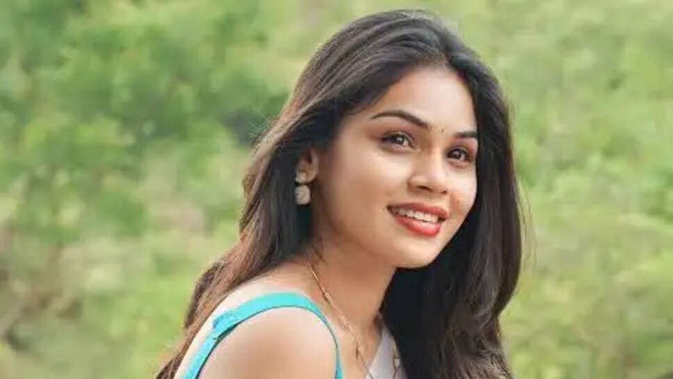 TikTok Star Bhanu1006 Age, Boyfriend, Wiki, Biography