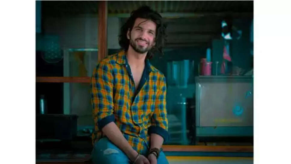 Mohit Chhikara Age, Biography, Height, Facts In 2025