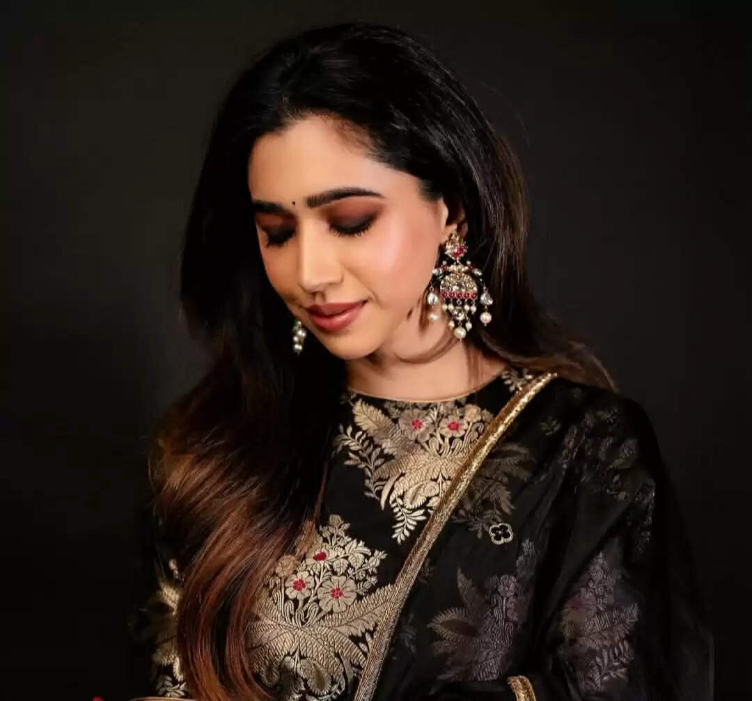 Aarti Ravi Wiki, Age, Height, Biography, Family, Love Story, Career, Net Worth In 2025