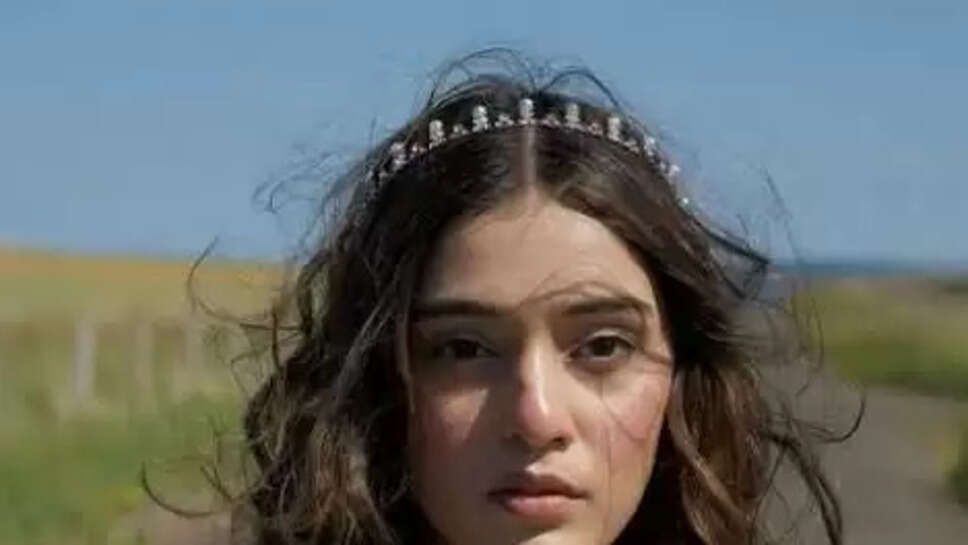 Know About RJ Mahvash Biography In 2025