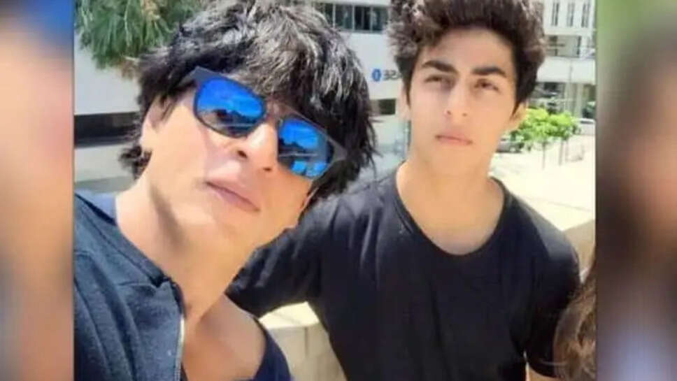 Shah Rukh Khan and Aryan Khan 
