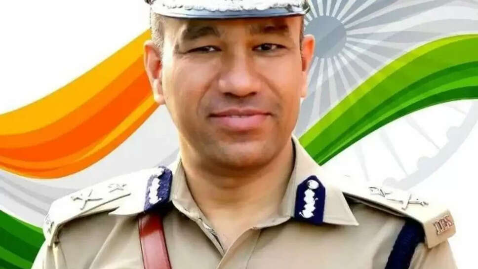 IPS Navneet Sikera UPSC rank, Age, Wife, Current Posting In 2023