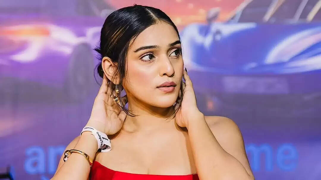 Know About RJ Mahvash Biography In 2025