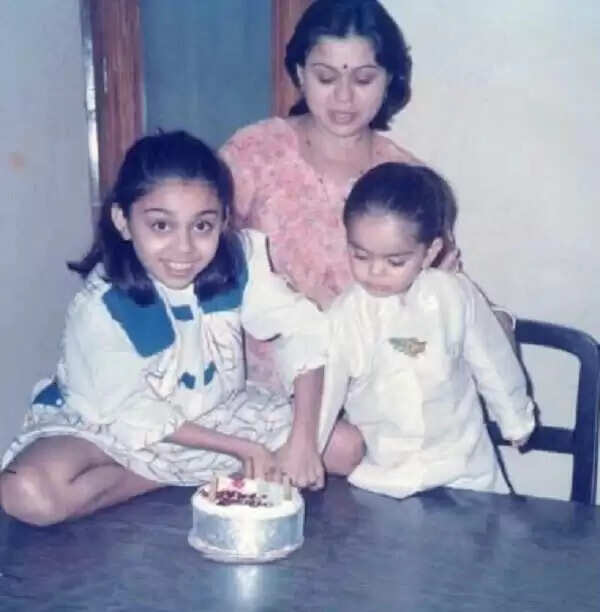 Top 10 Childhood Photos Of Virat Kohli