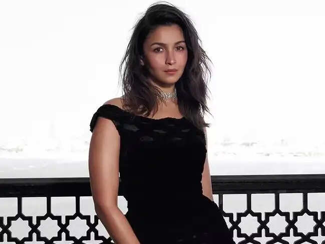 Alia Bhatt Biography Journey of Bollywood's Young Talent Till 2026