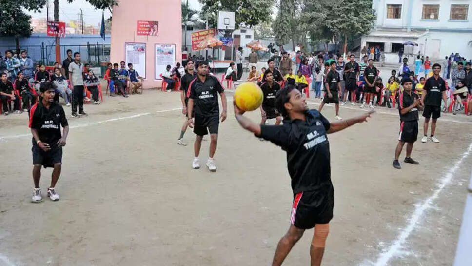 Difference Between Throwball vs Volleyball In Sports 