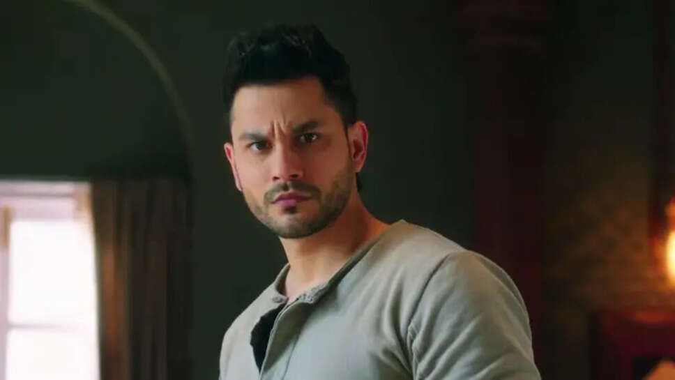 Kunal Khemu Biography, Age, Height, Career, Net Worth, Wife and Family 